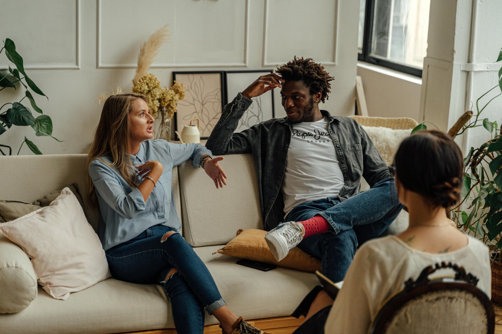 What Couples Therapy Looks Like When Privacy Matters